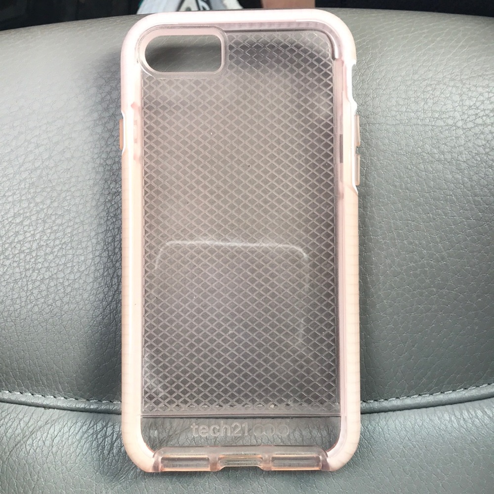 Tech 21 IPhone 7/8 Case
